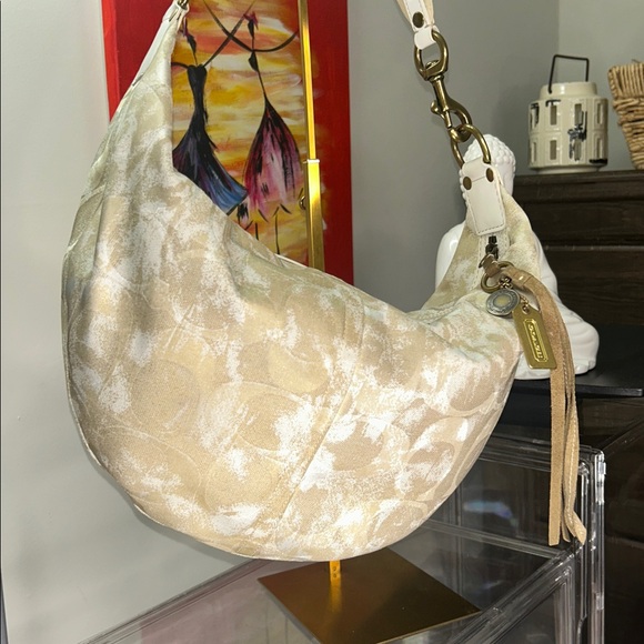 Coach Hampton Cream/White Scribble Signature Shoulder Bag 16”x 11” Vtg 2006 EUC - Picture 7 of 9